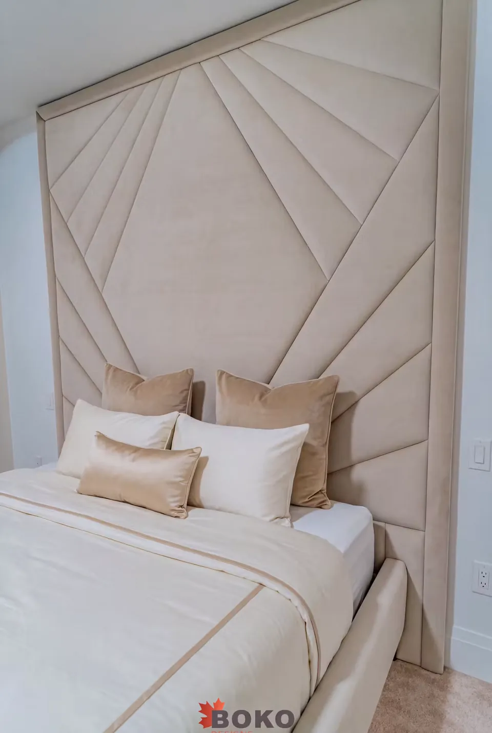 Close view of the ivory padded rays above the pillows